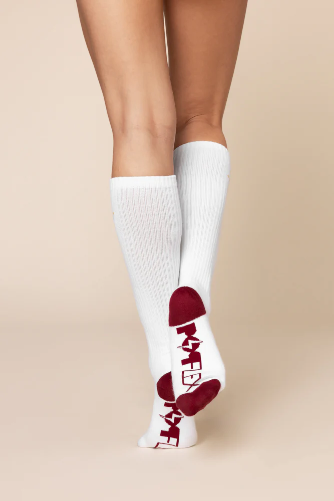 131-knee-high-socks-white-crimson-1.webp