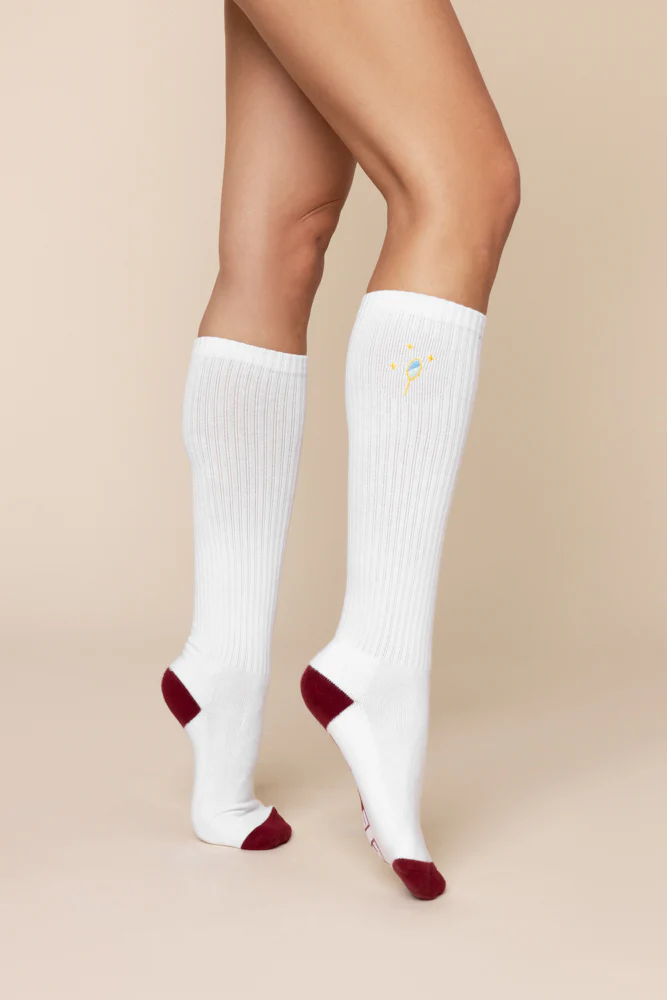 131-knee-high-socks-white-crimson-1.webp