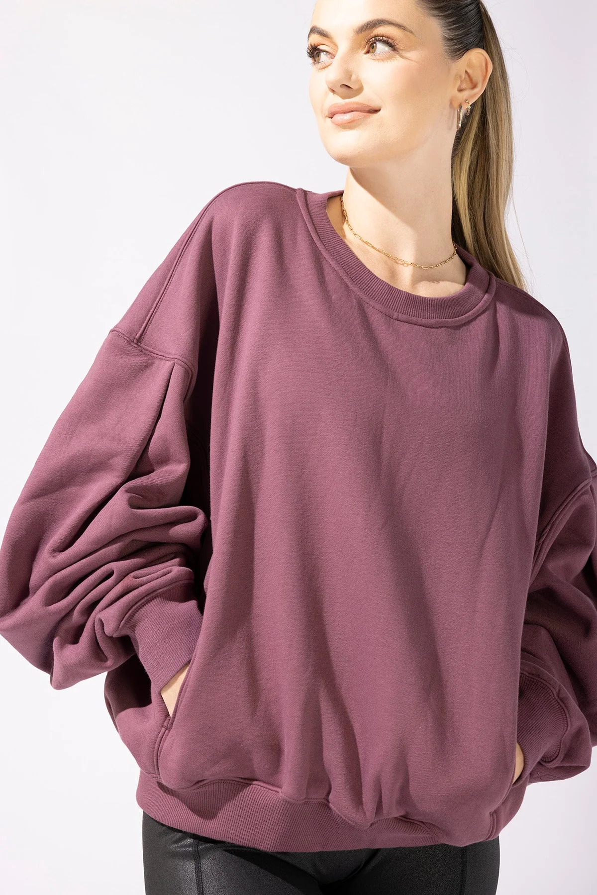 1545-brunch-sweater-merlot-1.webp