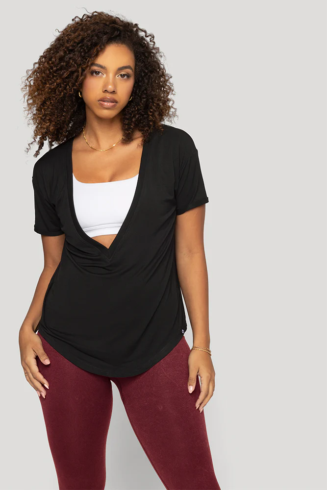 1813-reversible-deep-v-tee-black-1.webp