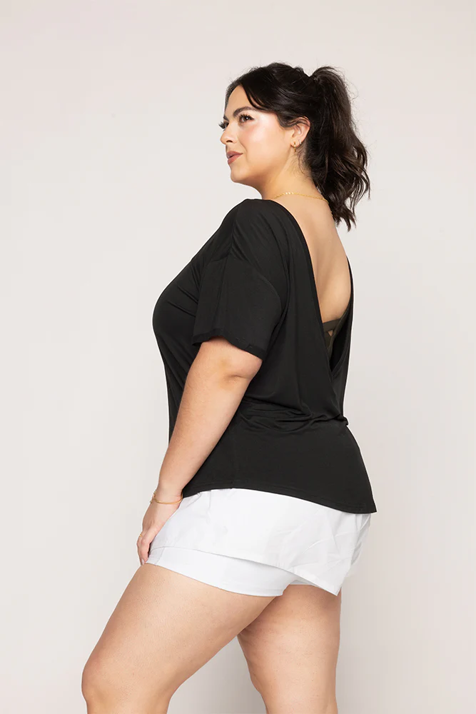 1813-reversible-deep-v-tee-black-1.webp