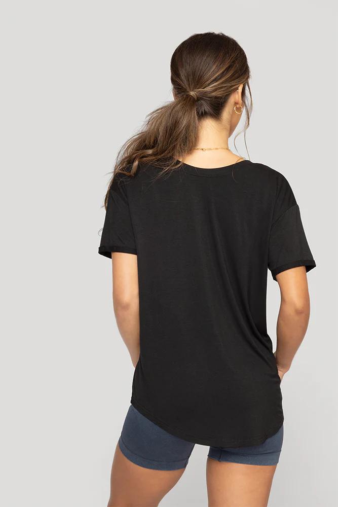 1813-reversible-deep-v-tee-black-1.webp