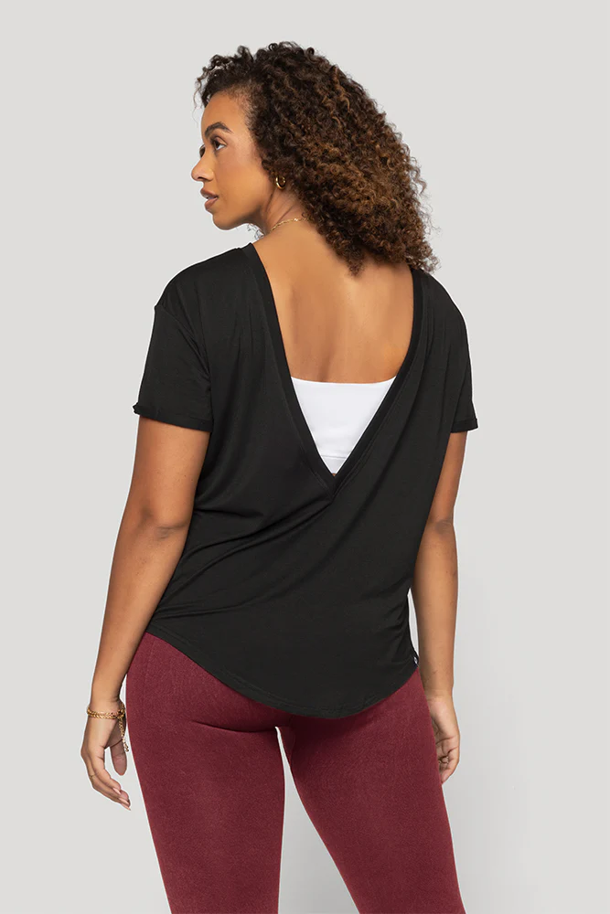1813-reversible-deep-v-tee-black-1.webp
