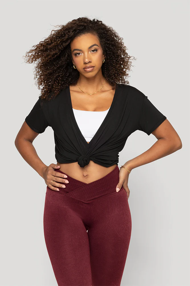 1813-reversible-deep-v-tee-black-1.webp