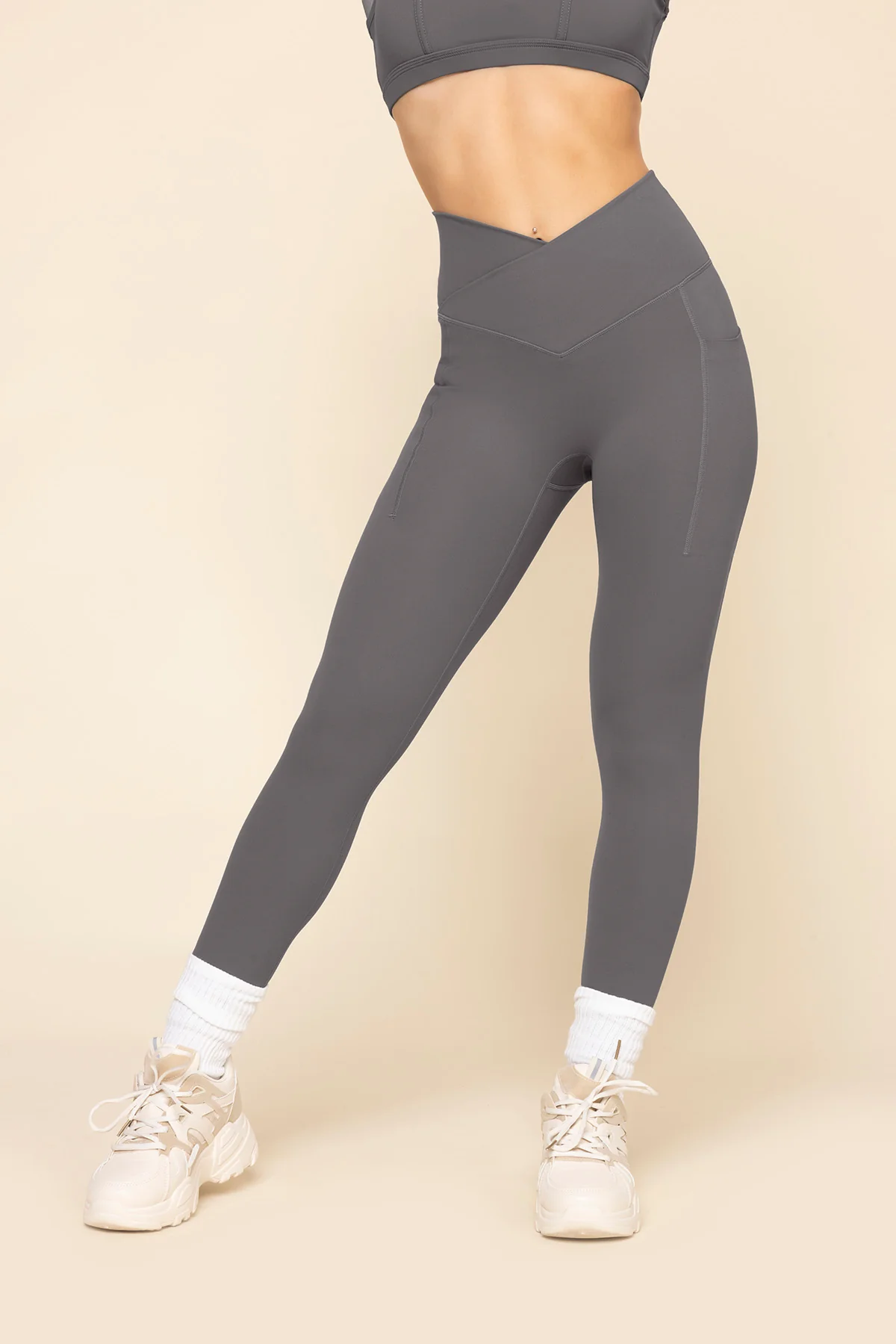 Crisscross HourglassÂ® Leggings with Pockets - Slate