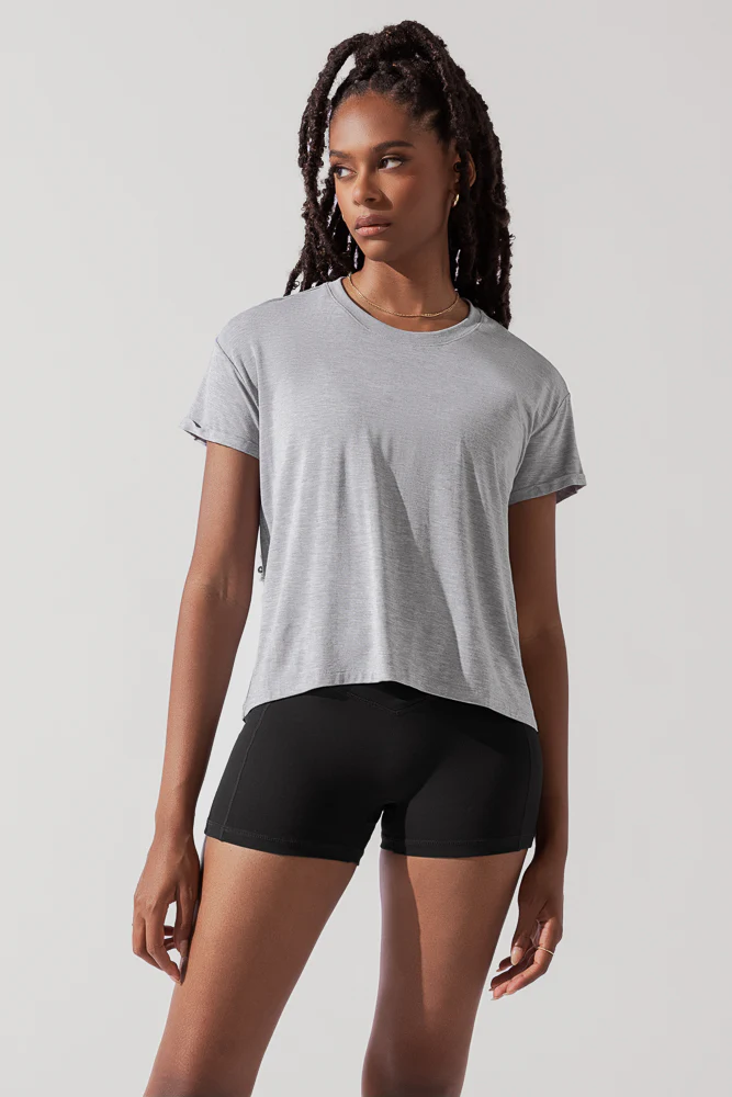 2968-the-perfect-tee-heather-grey-1.webp