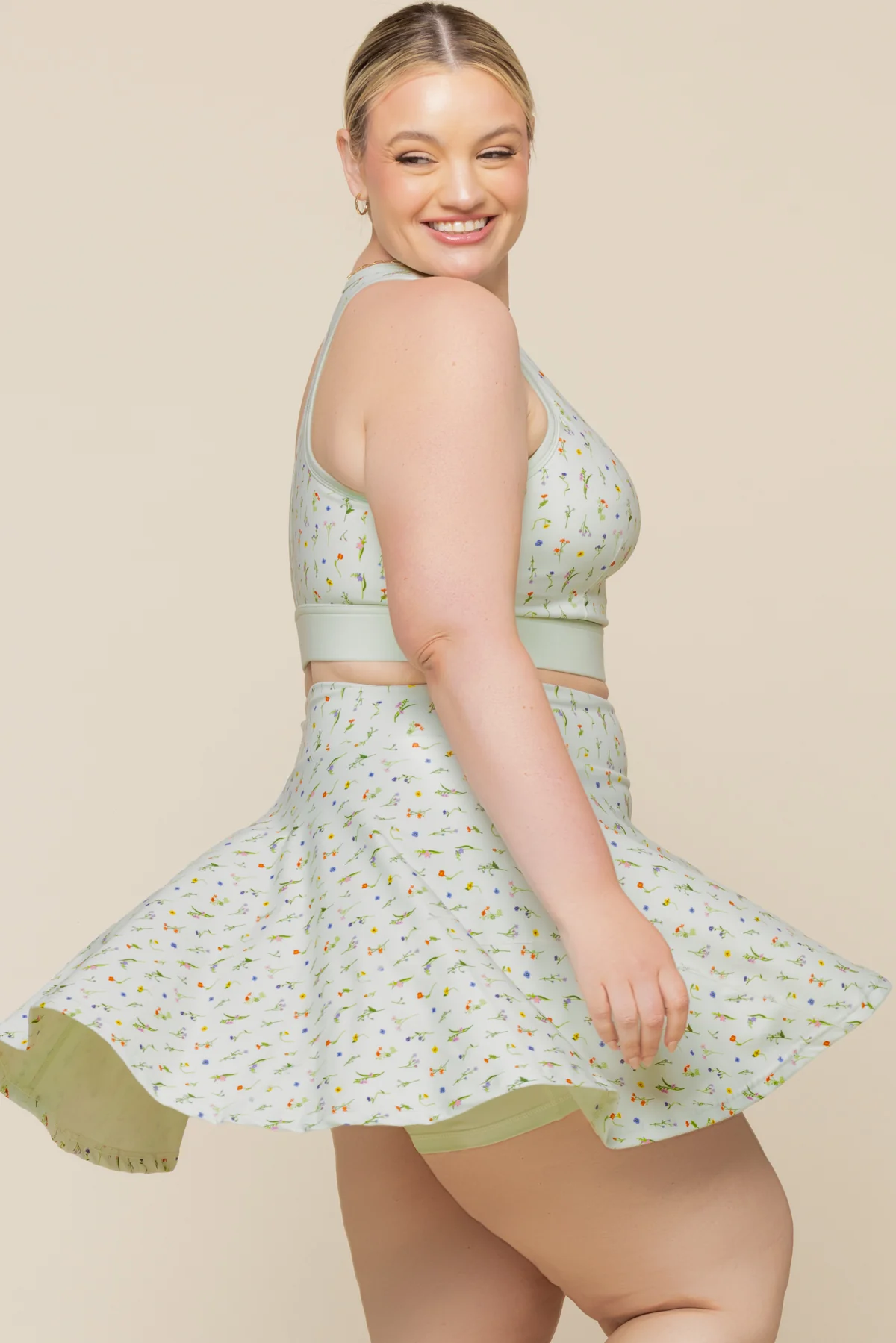 3252-twirl-skort-meadow-1.webp