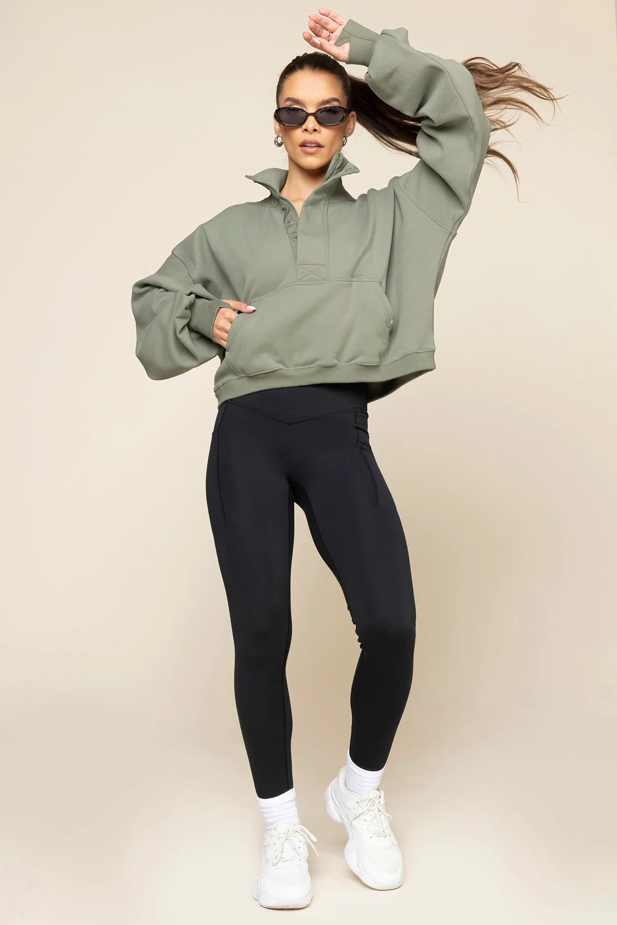 3841-ooey-gooey-crop-half-zip-light-sage-1.webp