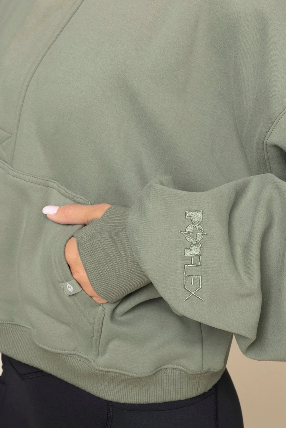 3841-ooey-gooey-crop-half-zip-light-sage-1.webp