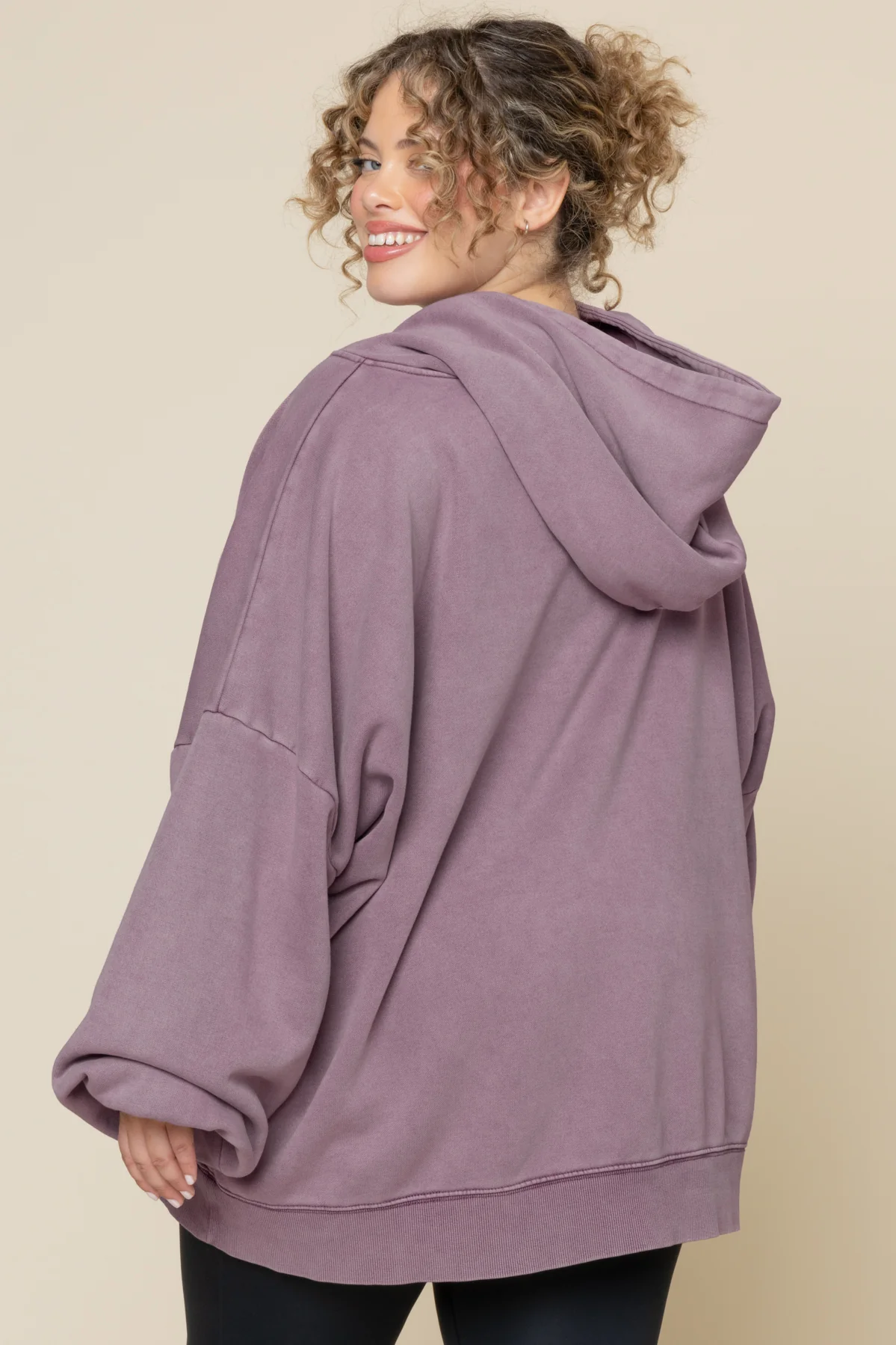 4740-boxy-boyfriend-hoodie-vintage-crimson-1.webp