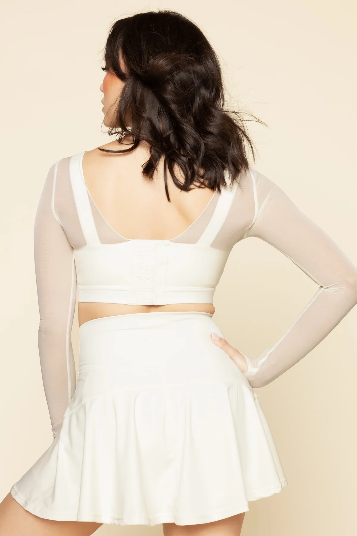 5621-coquette-long-sleeve-mesh-bra-ivory-1.webp