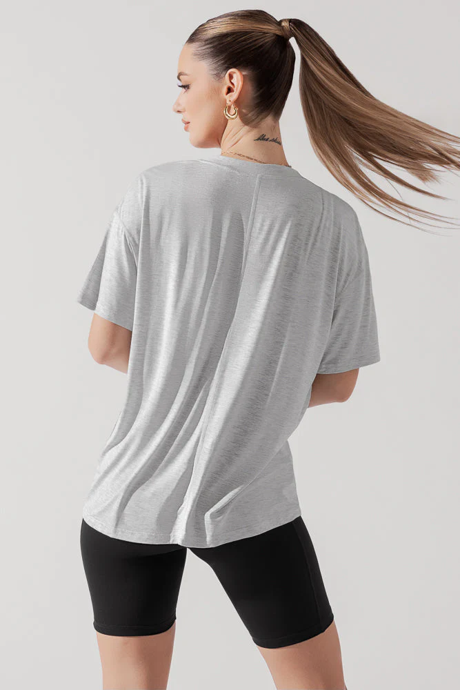 6272-daring-deep-v-tee-heather-grey-1.webp