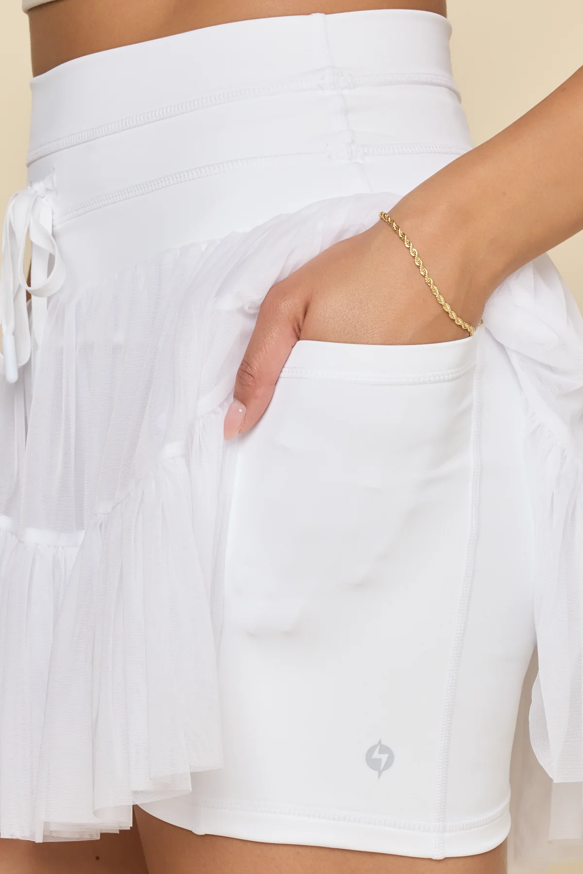 643-pirouette-skort-cool-white-1.webp