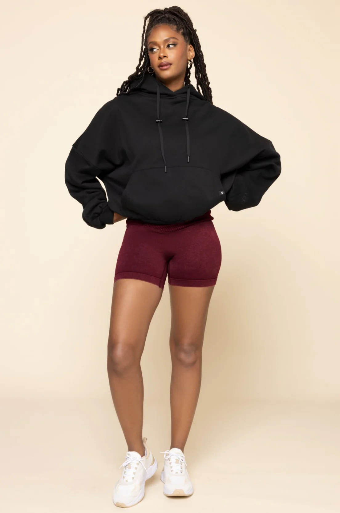 7573-pullover-cloud-hoodie-black-1.webp