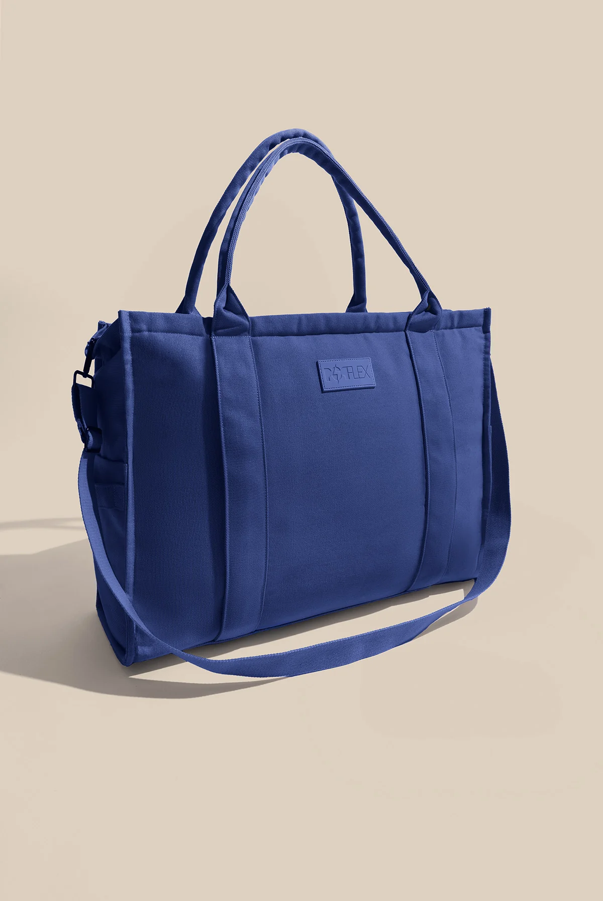 93-big-sloane-weekender-sapphire-1.webp