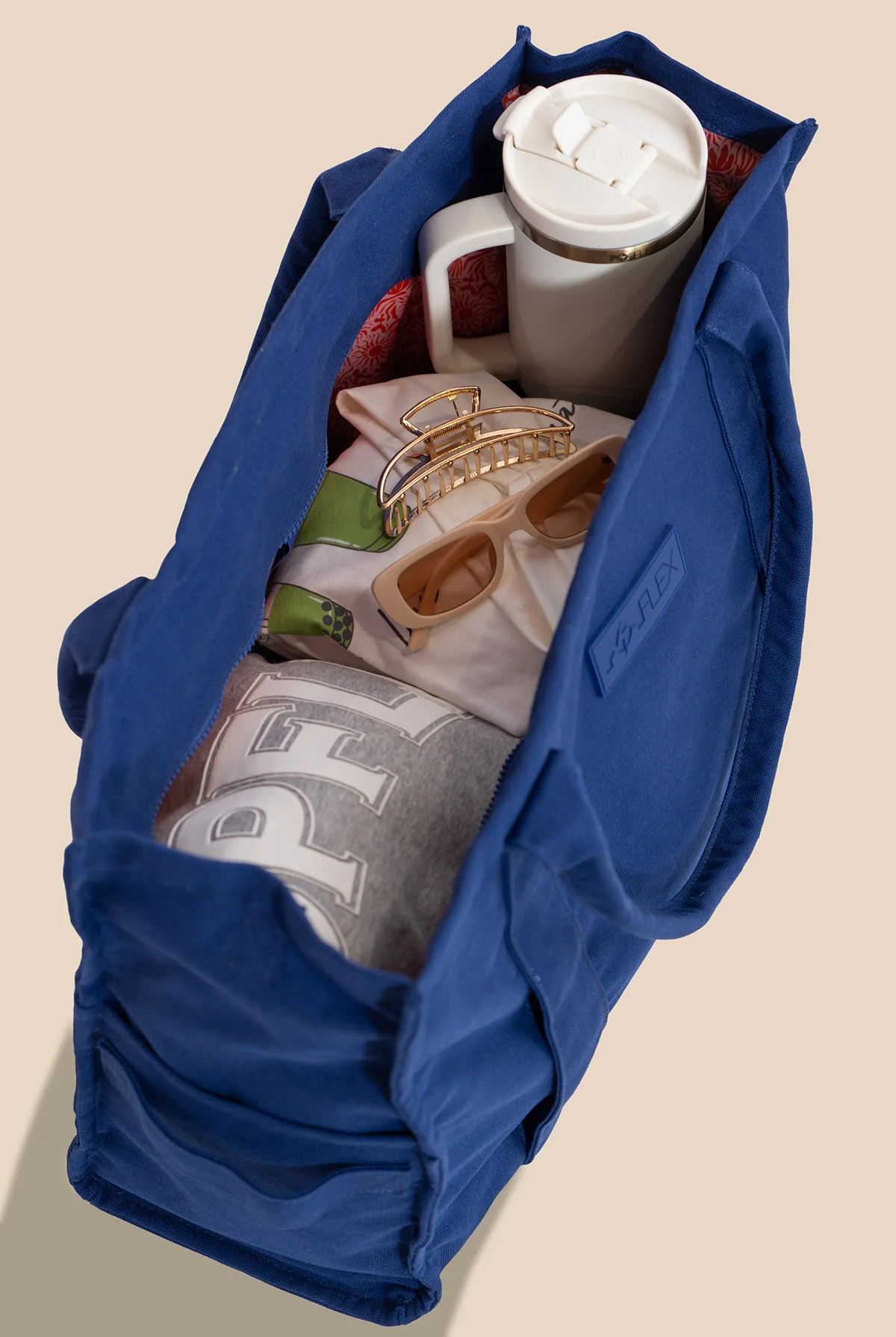 93-big-sloane-weekender-sapphire-1.webp