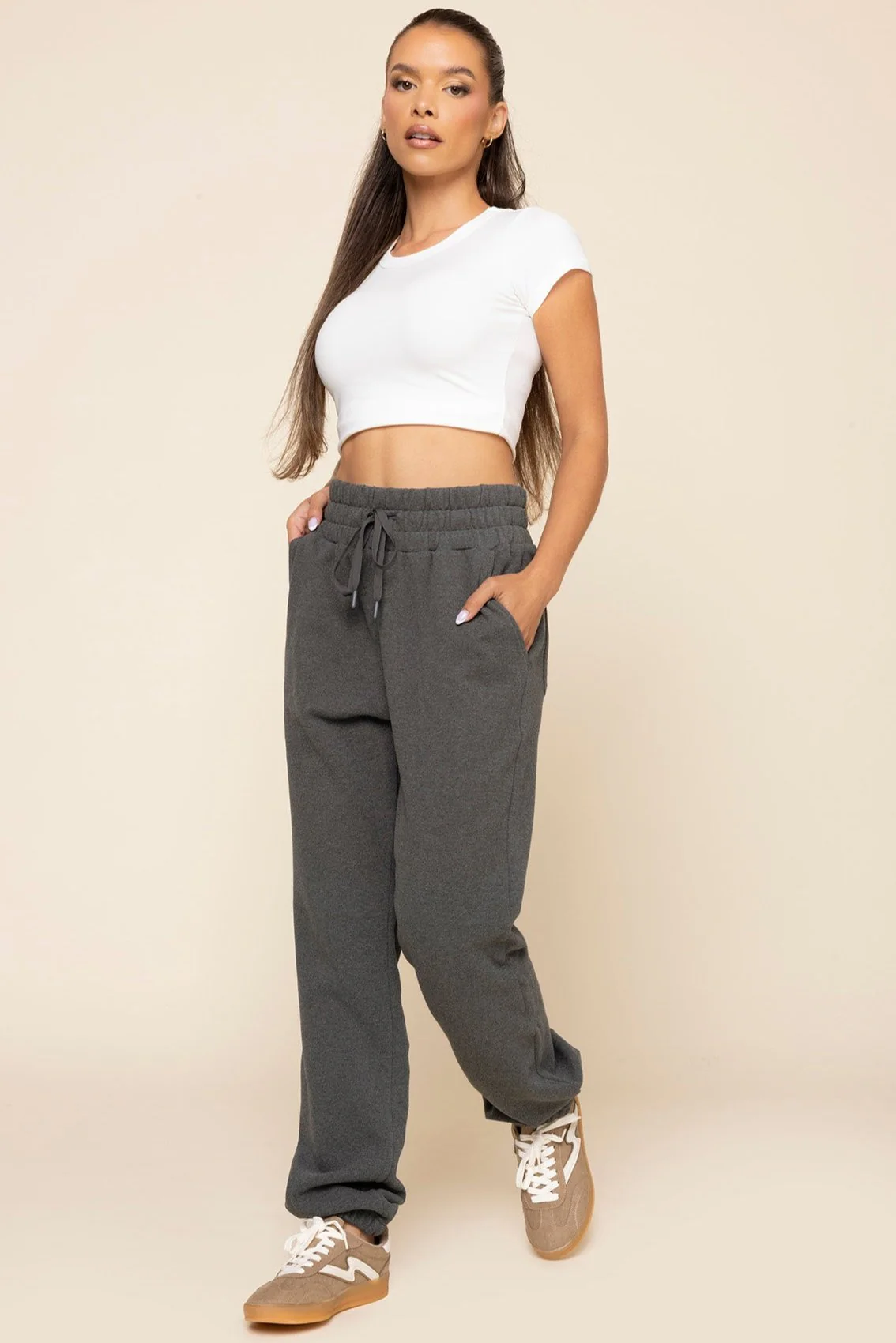 9383-ooey-gooey-sweatpant-charcoal-heather-1.webp